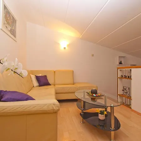 Fuer 4 Personen Ca 46 Qm In Pula, Istrien Istrische Riviera Apartamento *